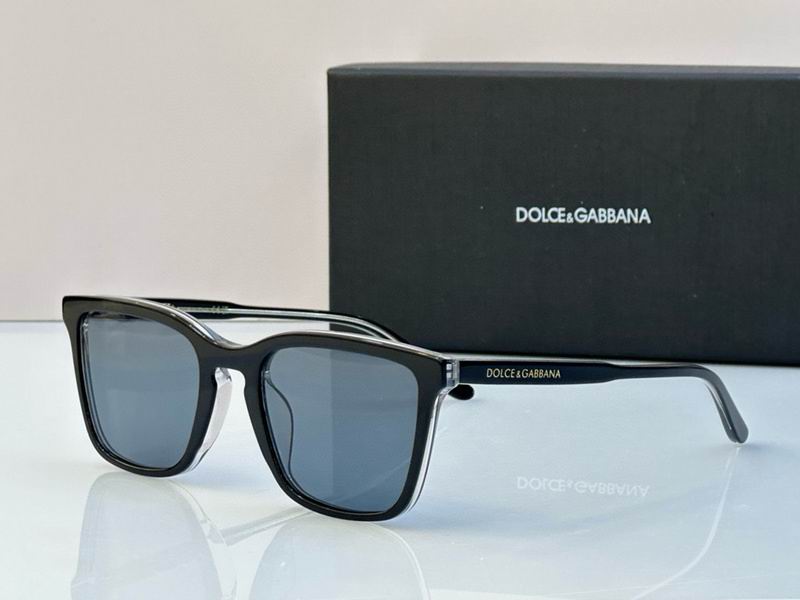 DG Glasses 011904