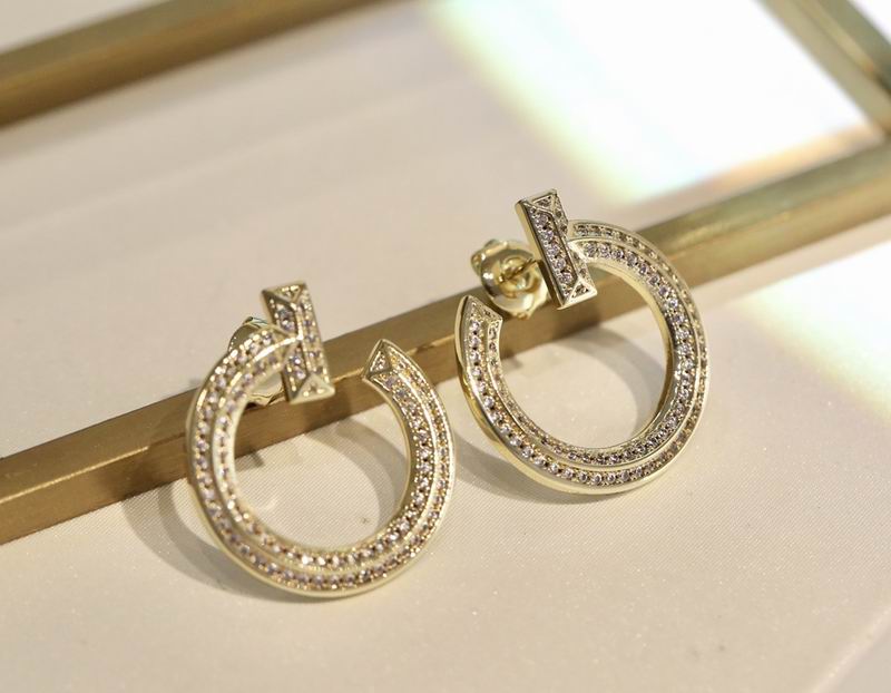 Cartier earring 11lyx13