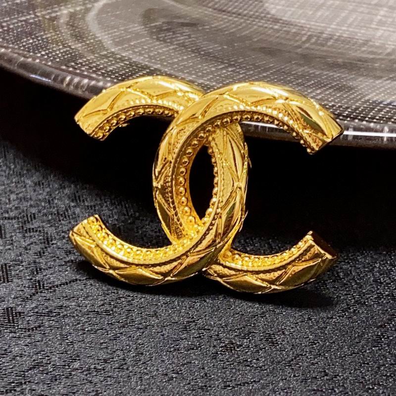 Chanel Brooch 1lyx52