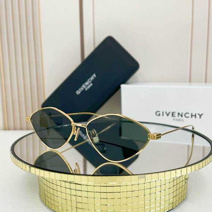 Givenchy Glasses smx06