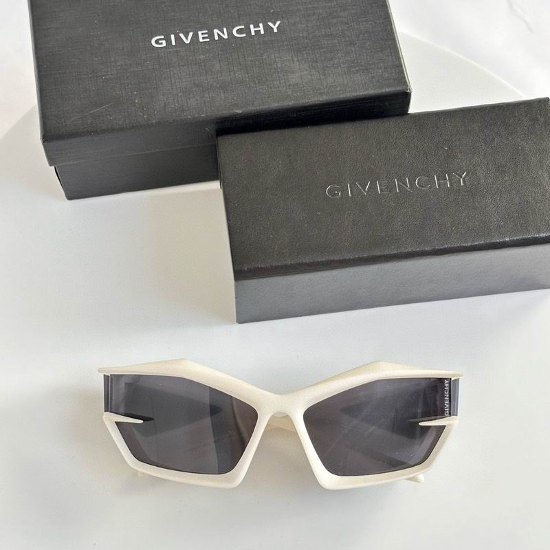 Givenchy Glasses smx08