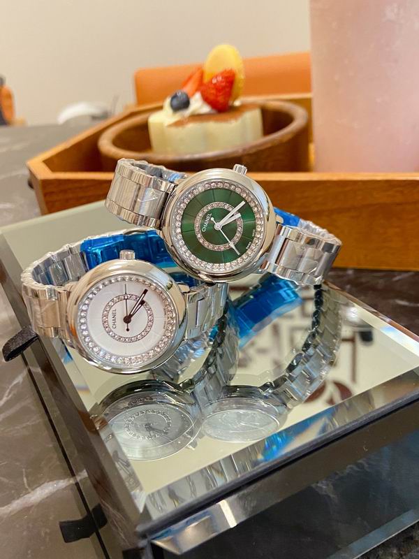 Chanel watch 032881