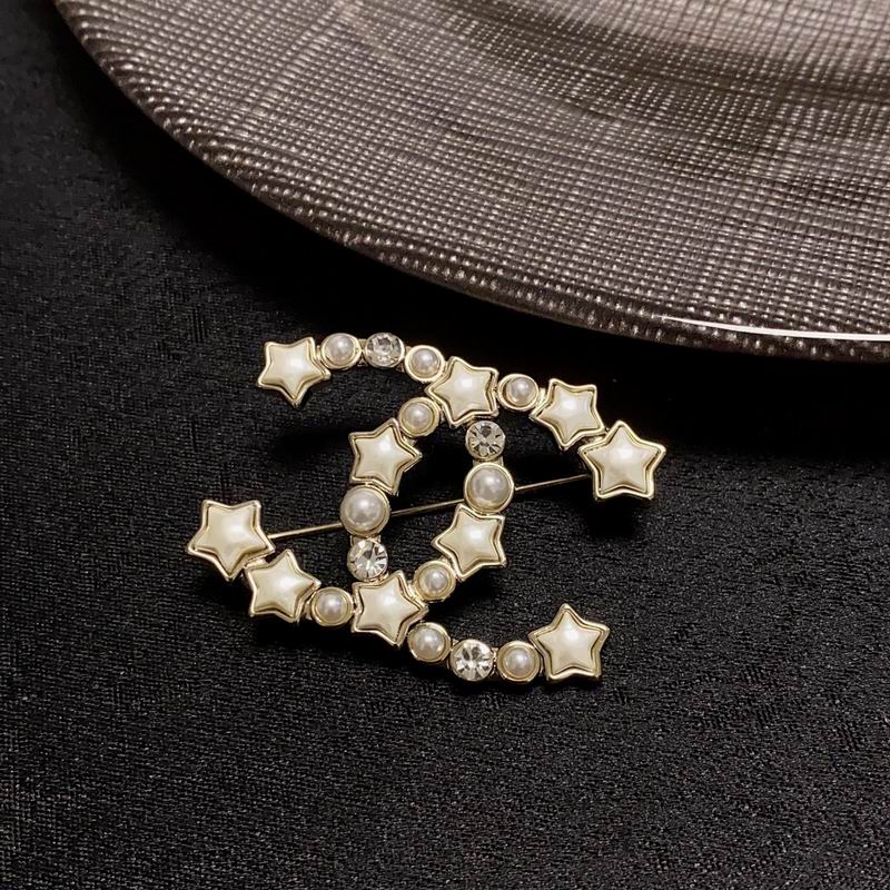 Chanel Brooch 1lyx123