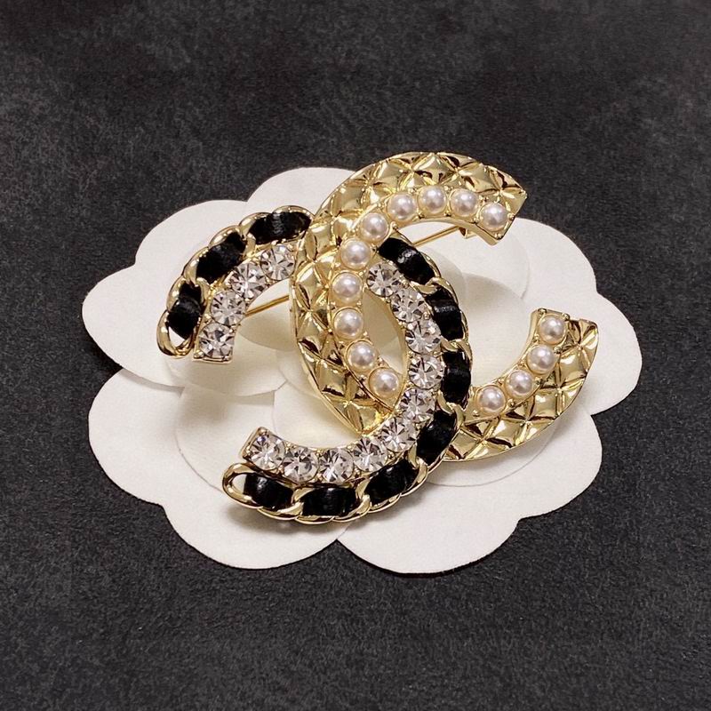 Chanel Brooch 1lyx142