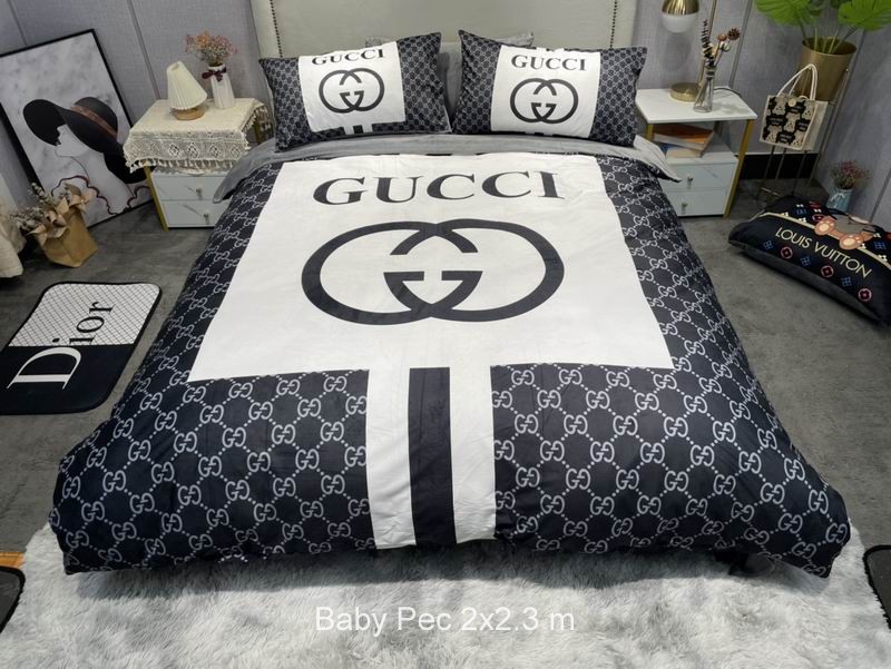Gucci Pec 2x2.3m n25