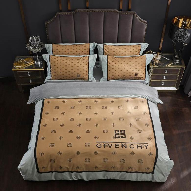 Givenchy 2.0x2.3m 28