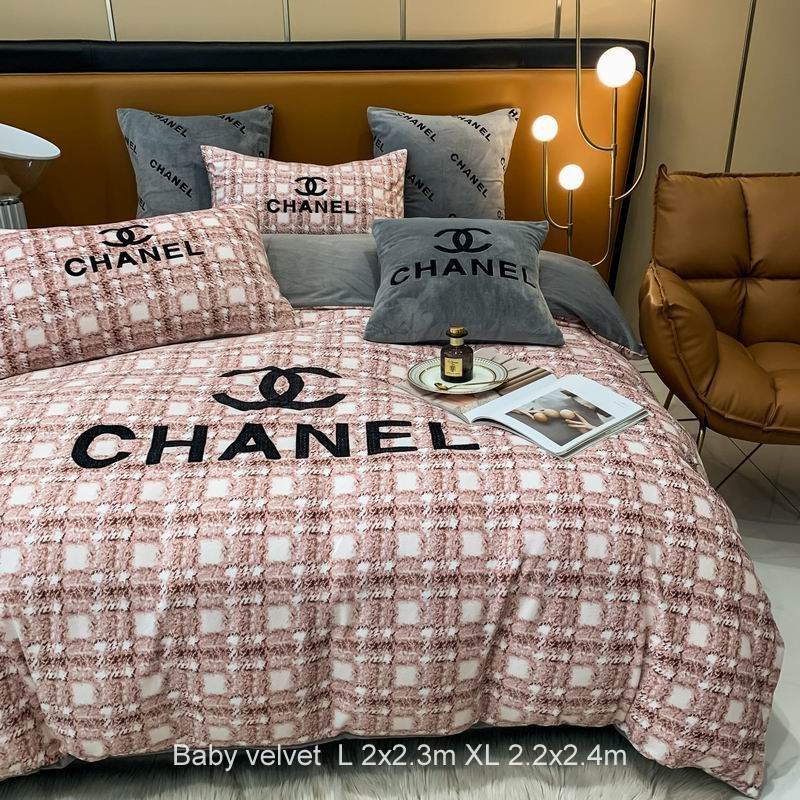 Chanel L 2x2.3m XL 2.2x2.4m n09