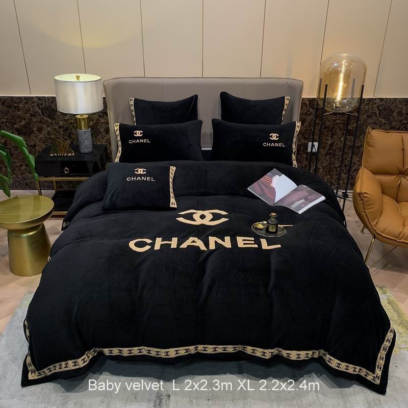 Chanel L 2x2.3m XL 2.2x2.4m n04