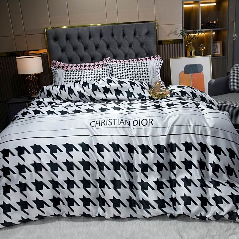 Dior 2x2.3m 2.2x2.4m 13