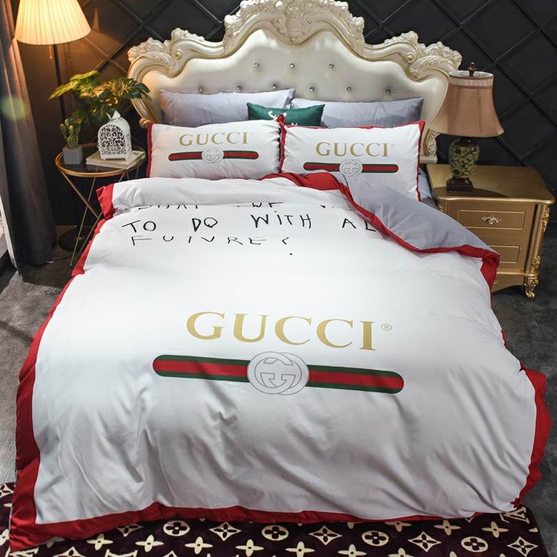 Gucci 2x2.3 2.45x250 48x74cm 23