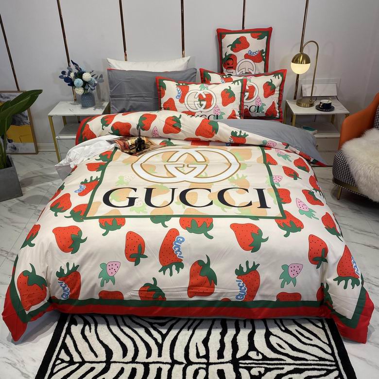 Gucci 2.0x2.3m 18
