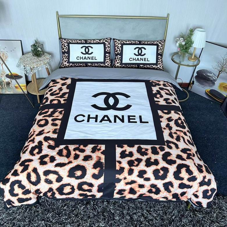 Chanel 2.0x2.3m 16