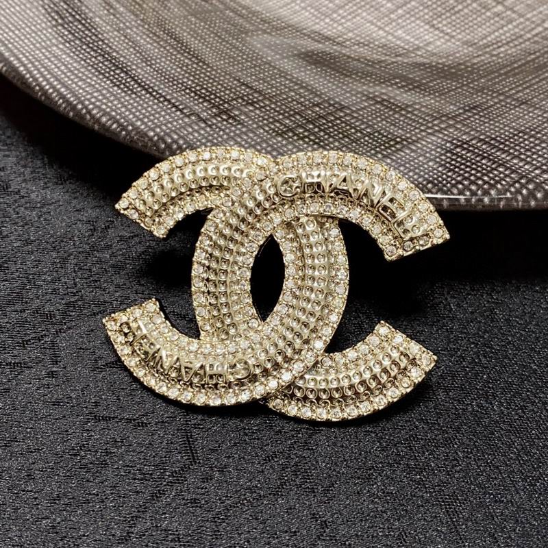 Chanel Brooch 3lyx211