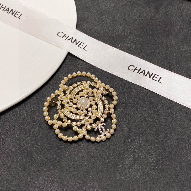 Chanel Brooch 3lyx217