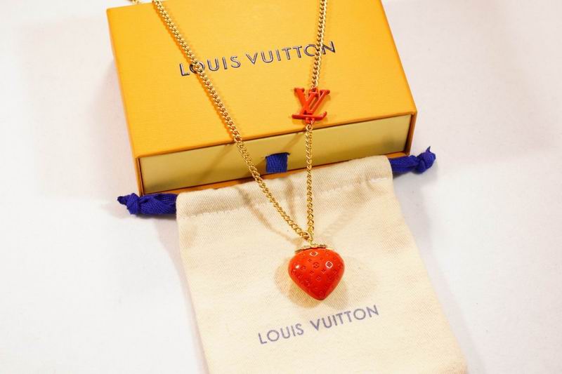 LV Necklace 03lyr167