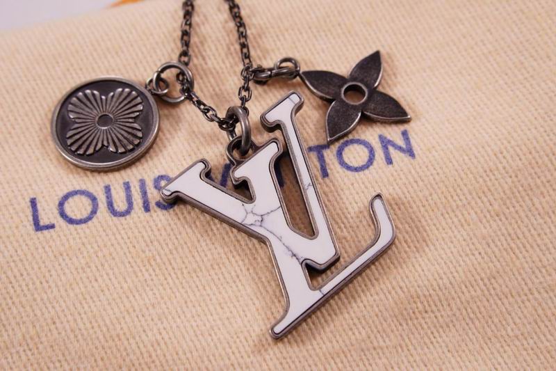 LV Necklace 03lyr173
