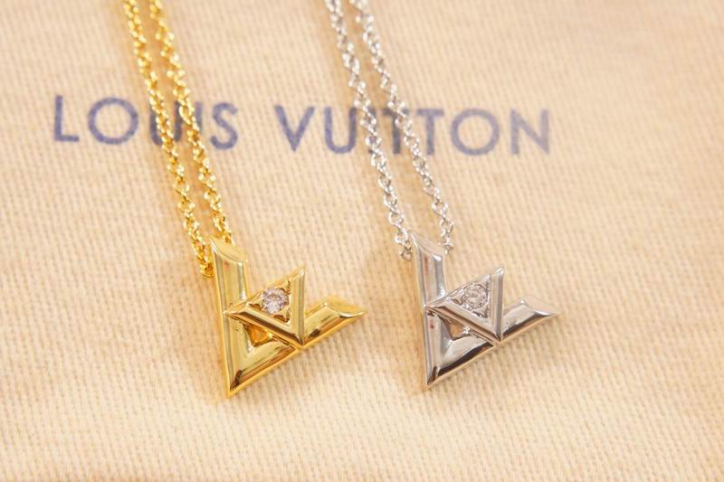 LV Necklace 03lyr181