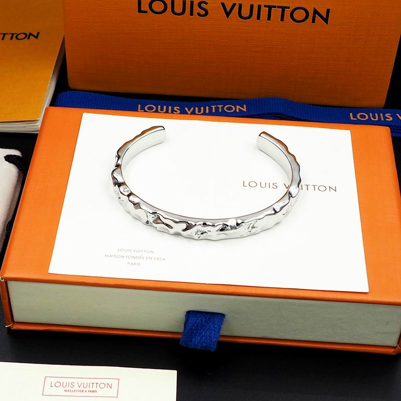 LV Bracelet 03lyr152
