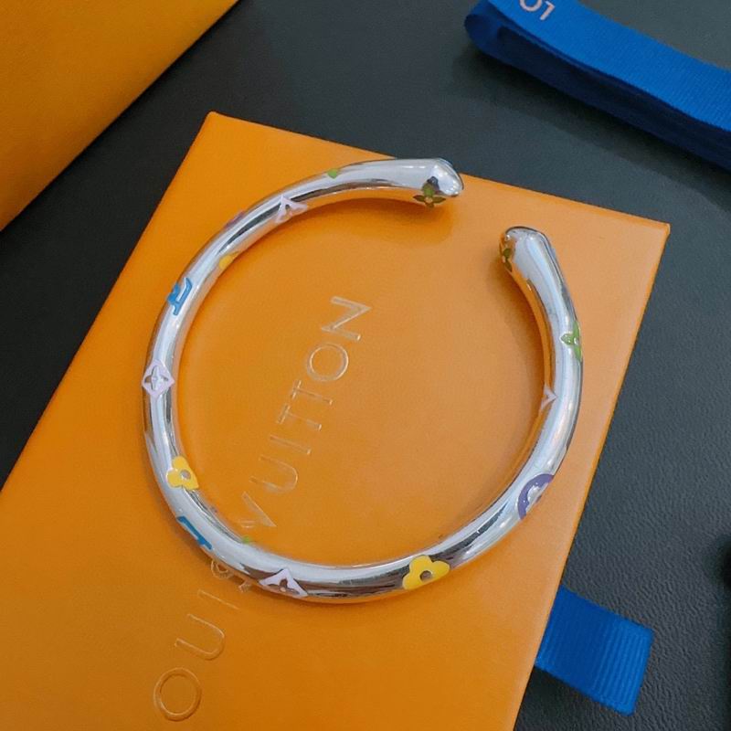 LV Bracelet 03lyr263