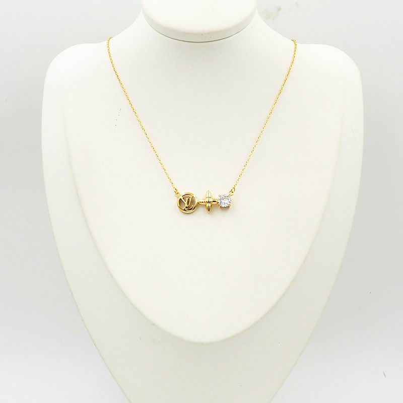 LV Necklace 03lyr222