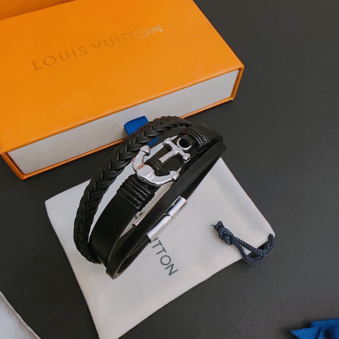 LV Bracelet 03lyr444