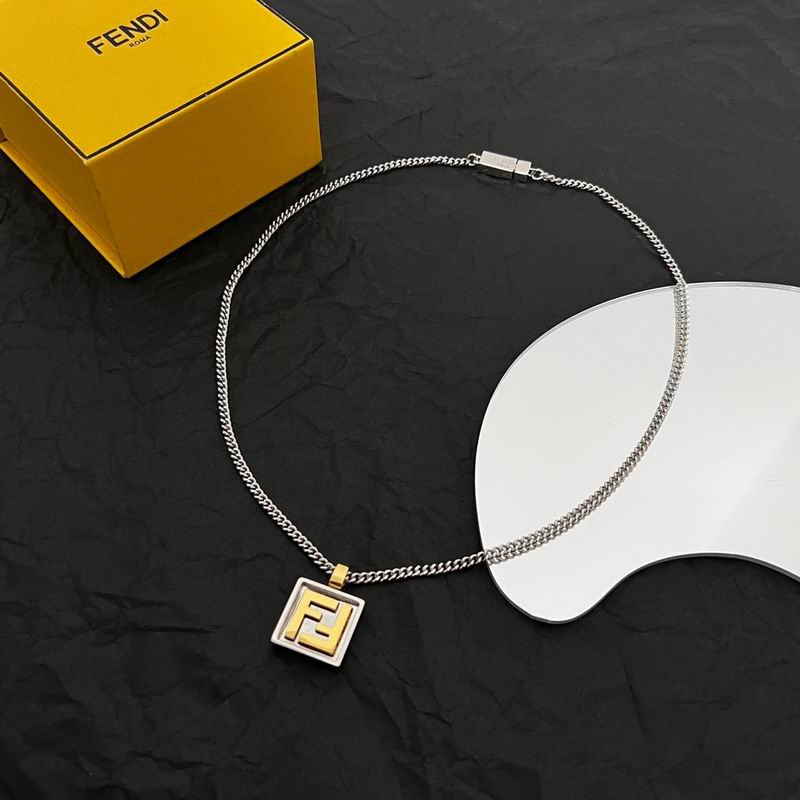 Fendi necklace 05lyx50