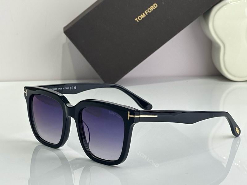 Tom Ford Glasses smx102