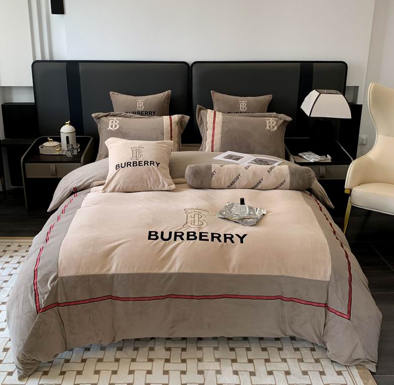 Burberry 2.0x2.3m 2.2x2.4m 07
