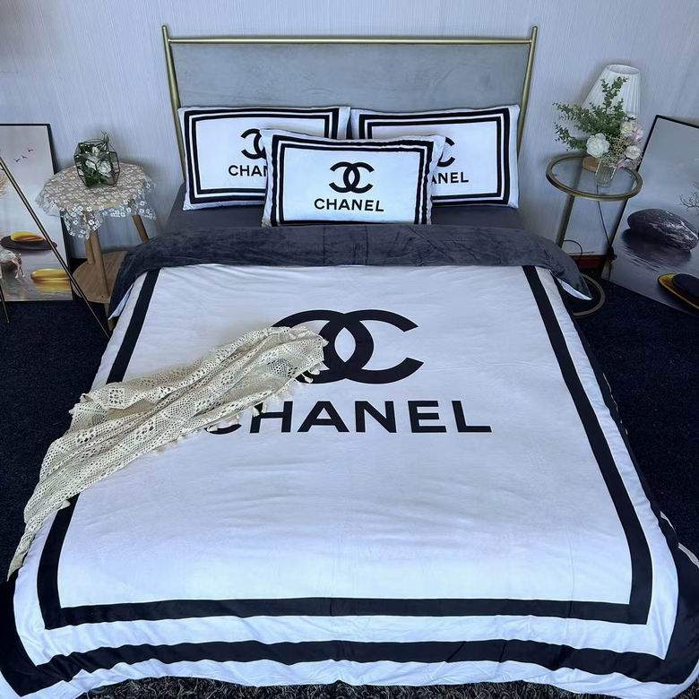 Chanel 2.0x2.3m  18