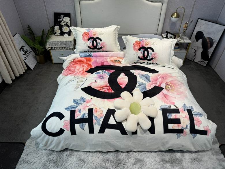 Chanel 2.0x2.3m 2.2x2.4m 18