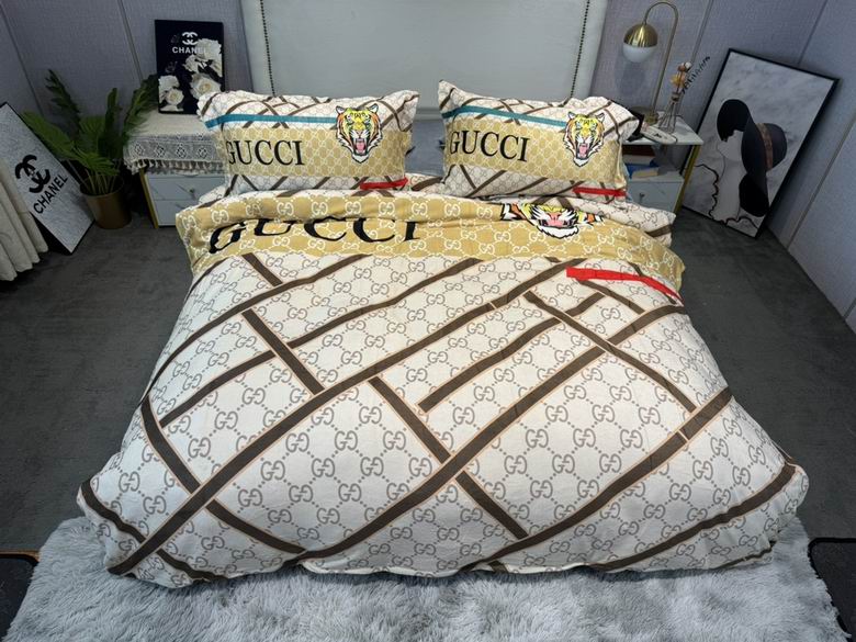 Gucci 2.0x2.3m 2.2x2.4m 19