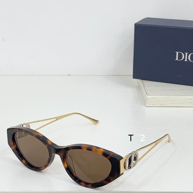 Dior Montaigne  51 18-135 b