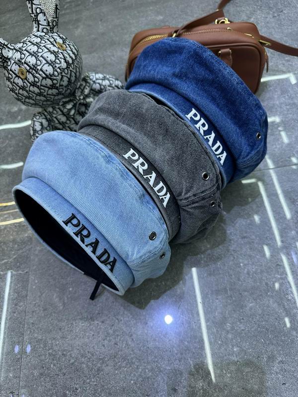 Prada beret 1030
