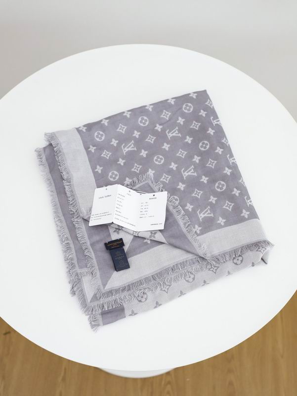 LV silk scarf 140X140cm E02