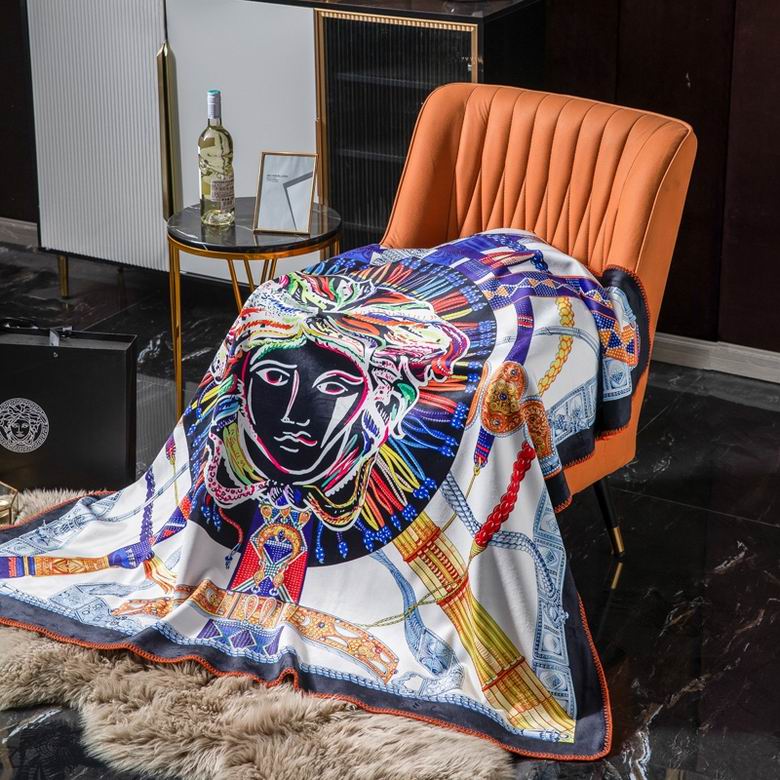 Versace 1.5x1.5m 1.5x2.0m 2.0x2.3m 05