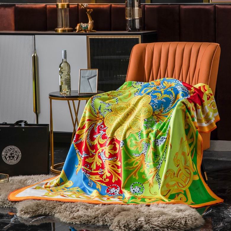 Versace 1.5x1.5m 1.5x2.0m 2.0x2.3m 07