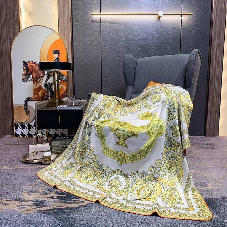 Versace 1.5x1.5m 1.5x2.0m 2.0x2.3m  09