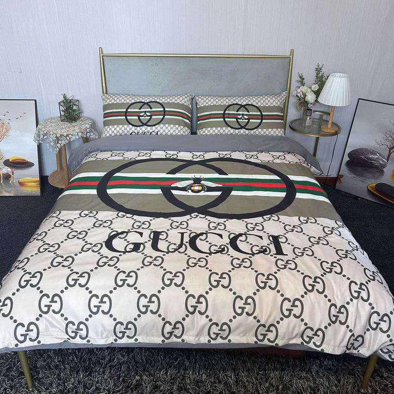 Gucci 2.0x2.3m 35