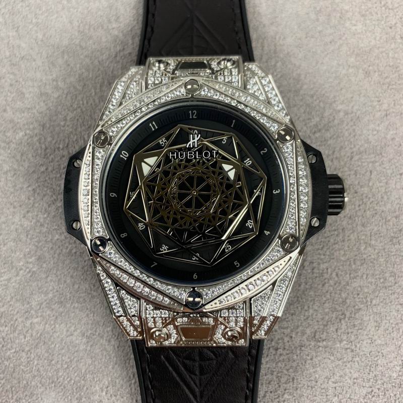 Hublot 43mm 080712