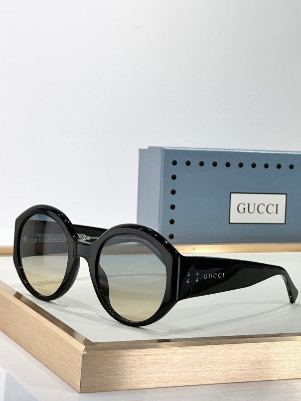 Gucci Glasses 08smh136