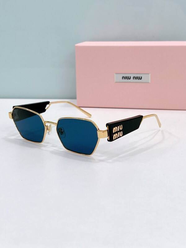 MiuMiu Glasses 08smh68