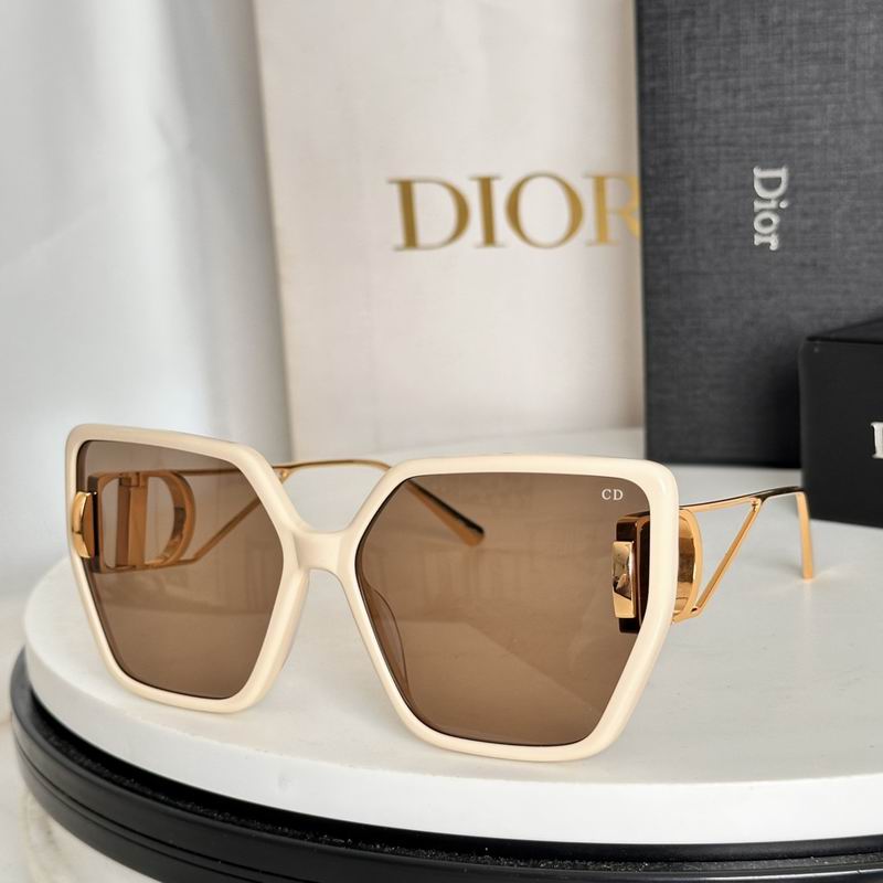 Dior  DSGTA45UCR 64 16-140 e
