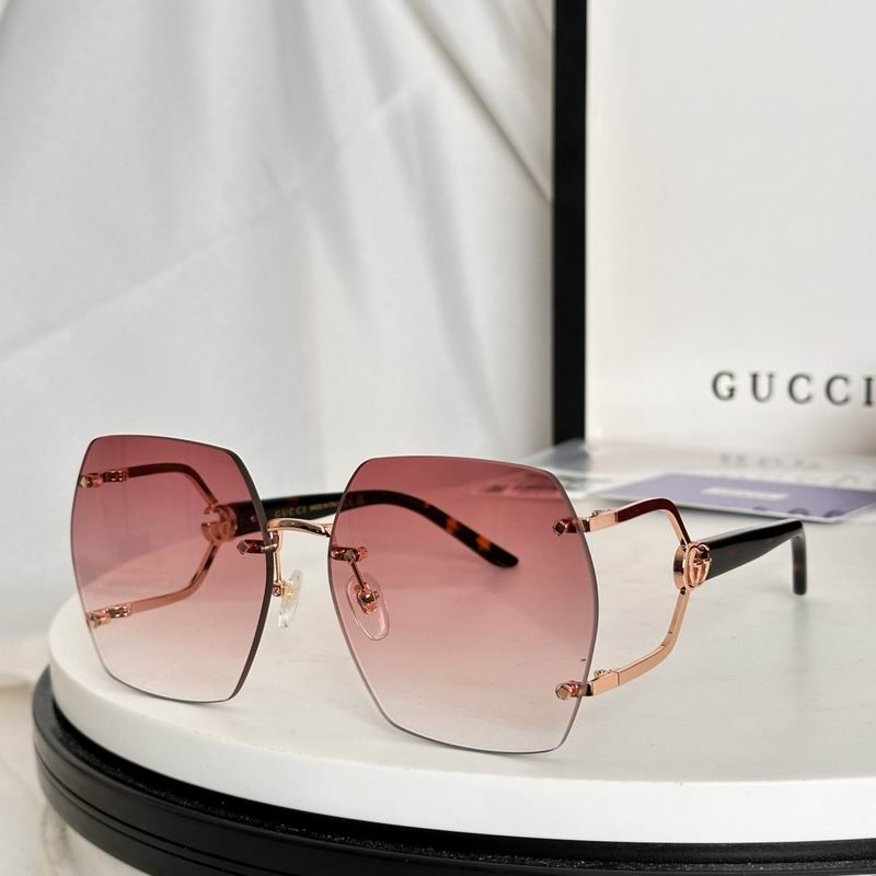 Gucci 090301 e