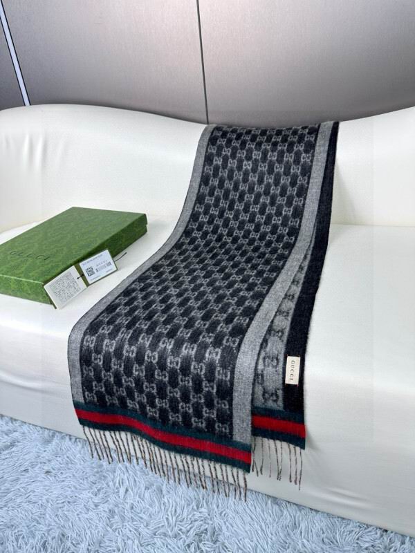 Gucci scarf hm