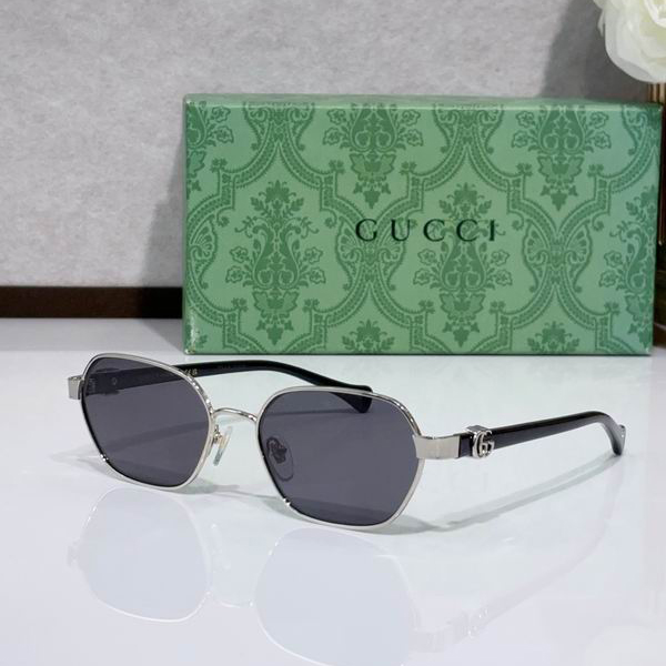 Gucci GG1593S 56 19-145 c