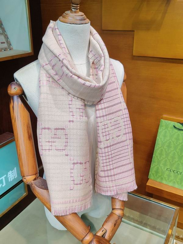 Gucci Scarf 47X180cm E111008