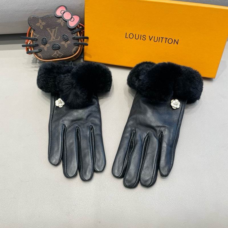 Chanel Gloves M L 111129