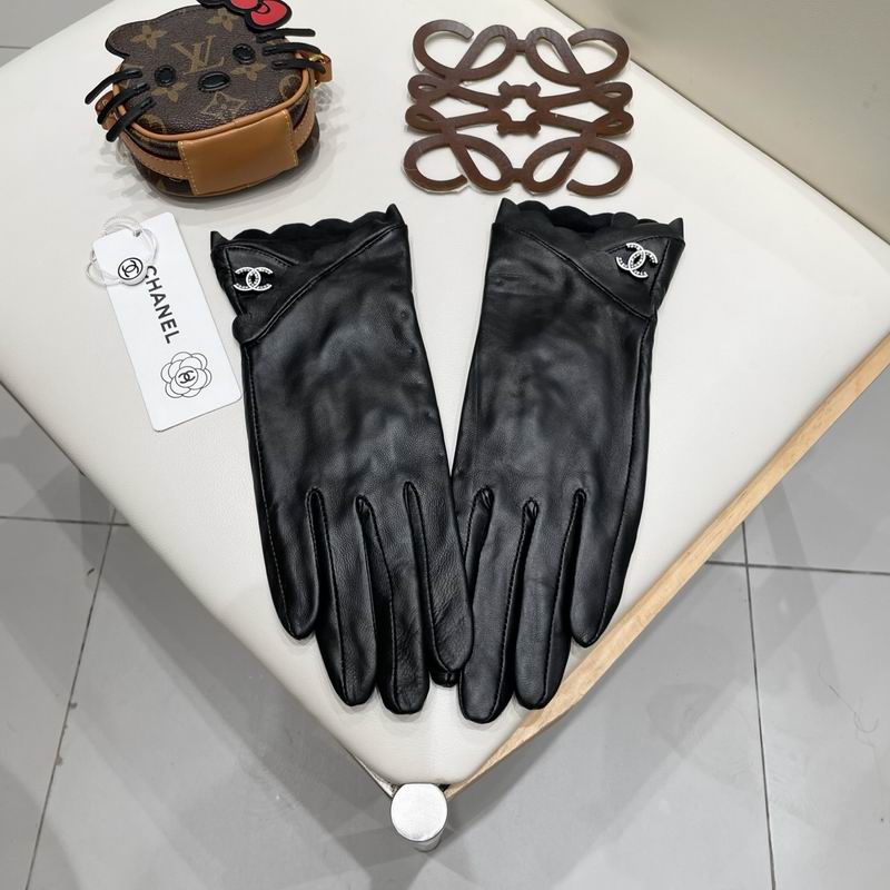 Chanel Gloves M L 111148