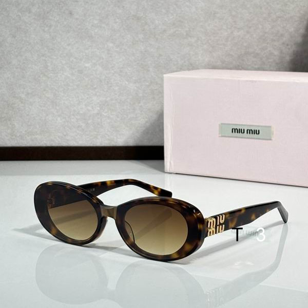 MiuMiu  149AV 51 22-138 c