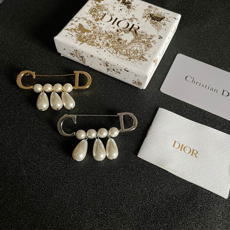 Dior Brooch 09yxx01